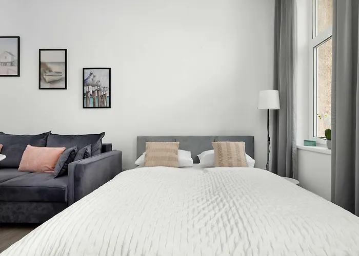 Cozy With Workspace Near The By Renters *